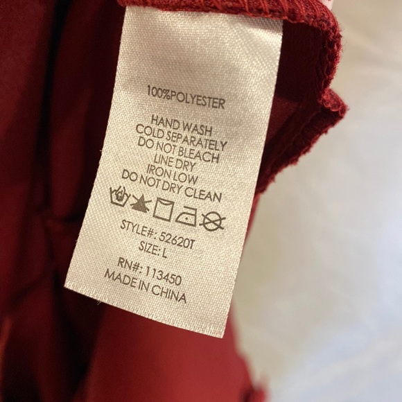 ✨ Red Ruffled Top - Picture 6 of 6